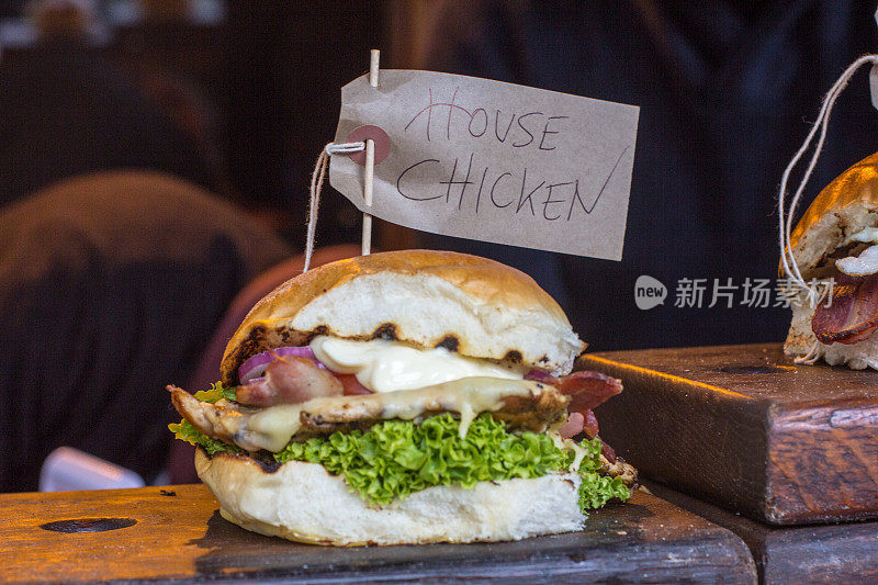 伦敦博罗市场的House Chicken Burger